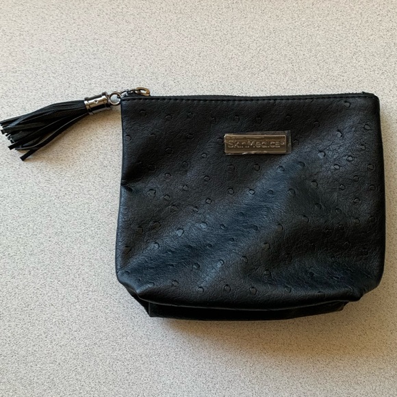 NEW SkinMedica  Make-up Bag 7"x 6 " X 2"wide at bottom - Picture 1 of 5